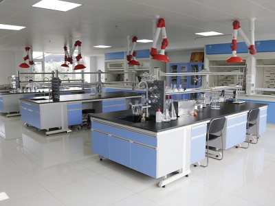 小学建一个实验室需要多少钱？